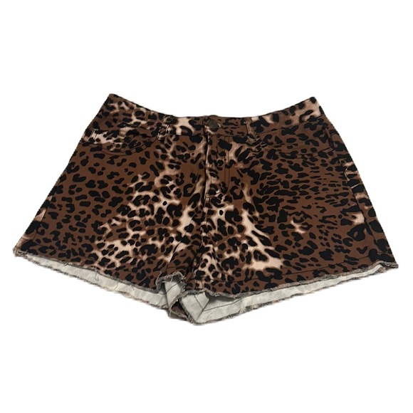 Women’s PEACH LOVE, 100% Cotton, Leopard Print, 5-Pocket Shorts, Size Small - Picture 1 of 5